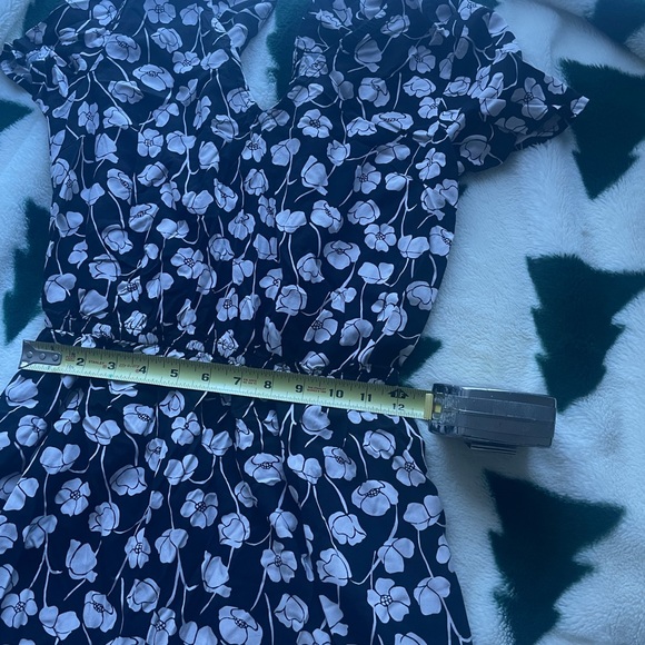 Vintage Floral Dress - Picture 8 of 9